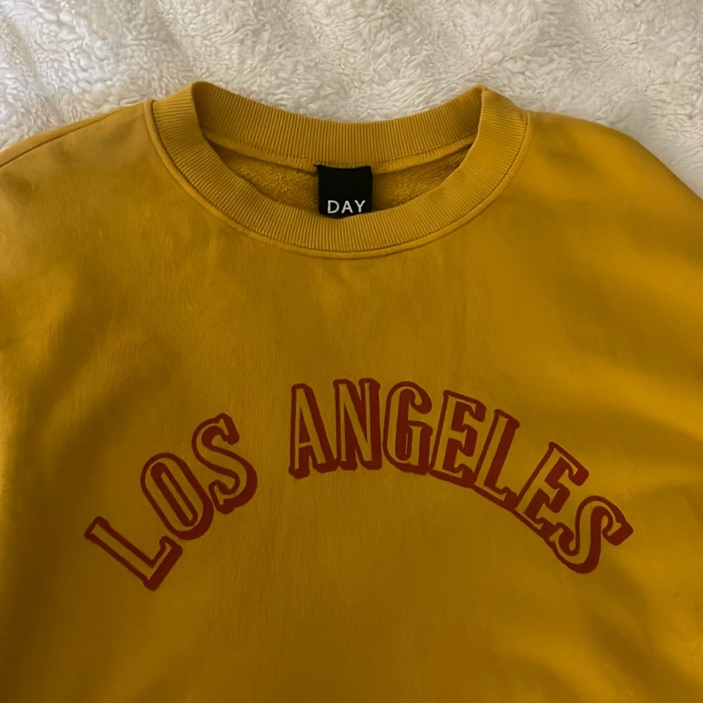 Day by Daydreamer LA Cutoff Sweatshirt - Picture 7 of 10